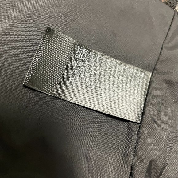 Women's The North Face Lightweight Hooded Jacket - Picture 5 of 8